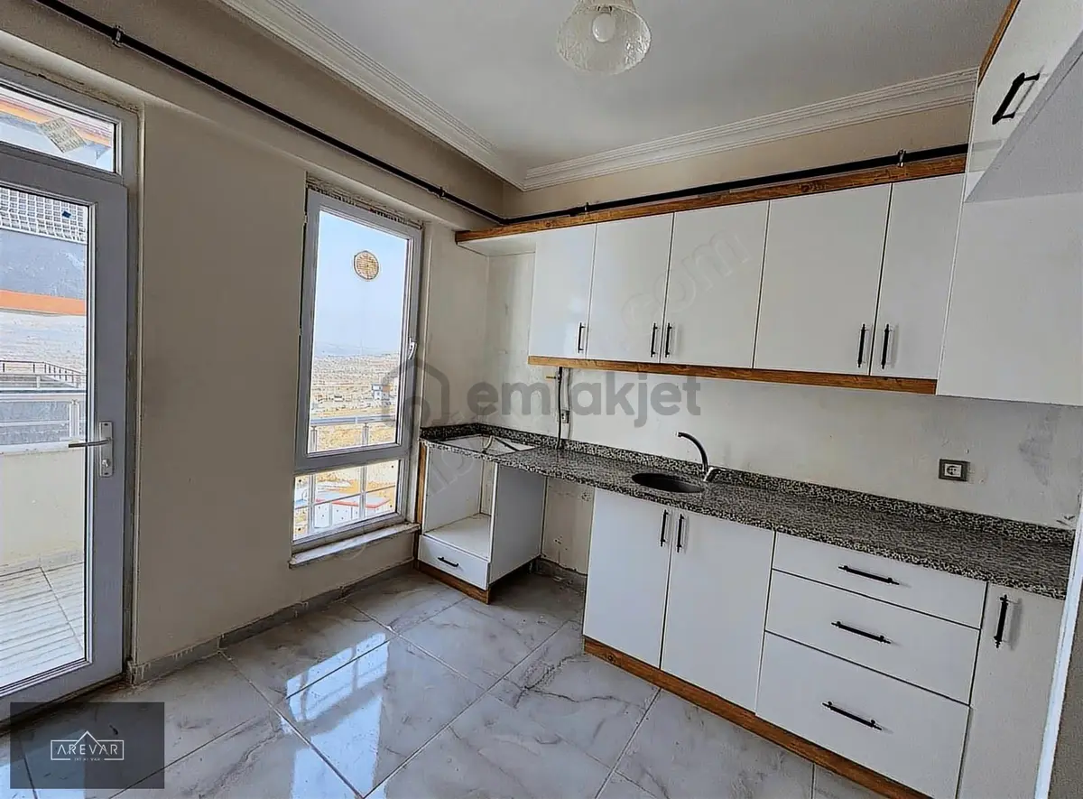Arevar Dan Oğuzelinde Satılık 3+1 Daire - 22