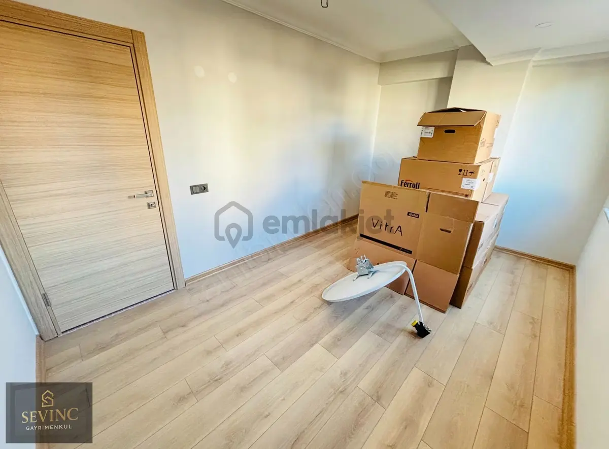 Sevinç'ten Otoparklı Çift Cephe Açık Mutfak 2+1 Satılık Daire - 29
