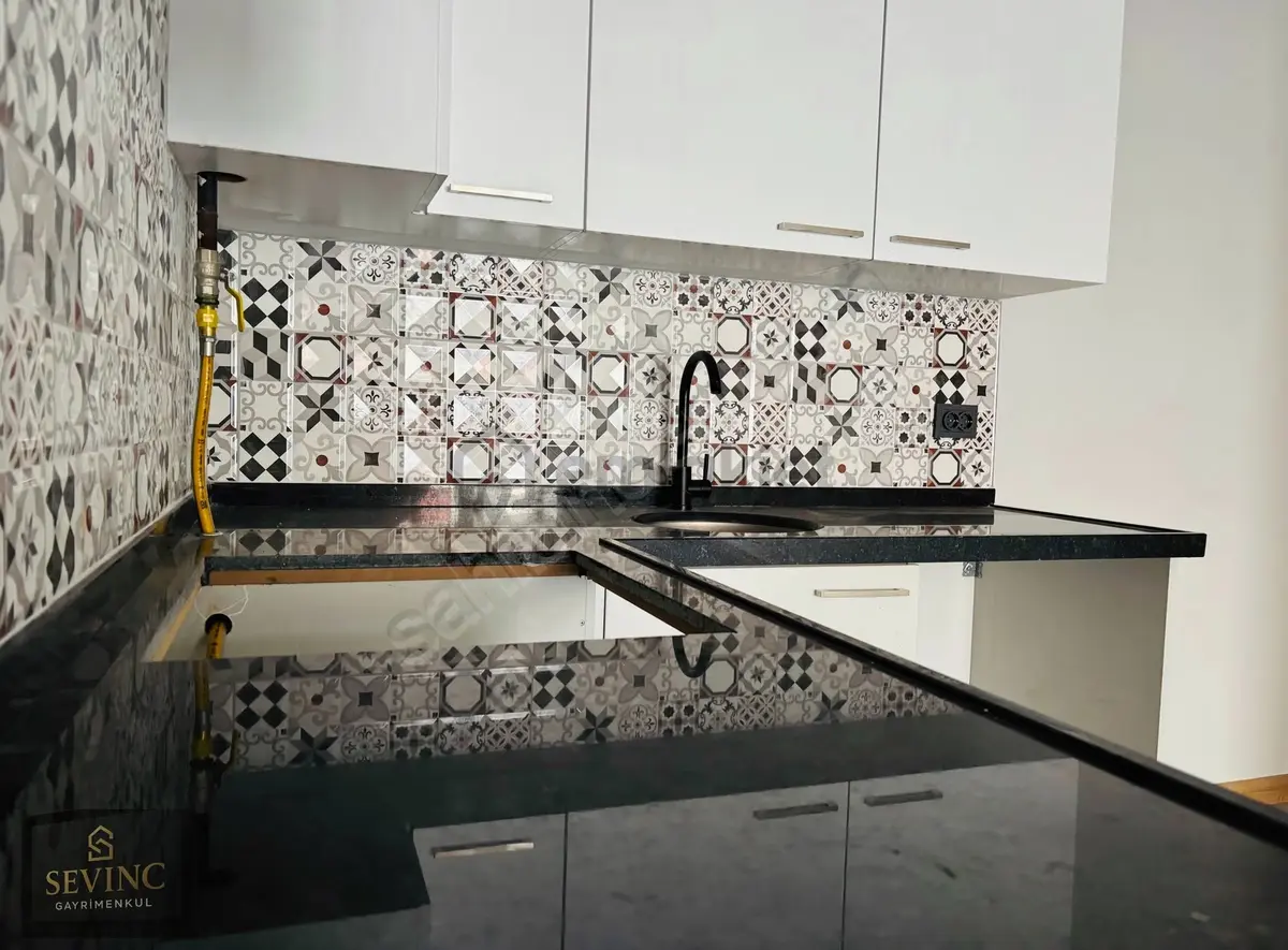 Sevinç'ten Otoparklı Çift Cephe Açık Mutfak 2+1 Satılık Daire - 11