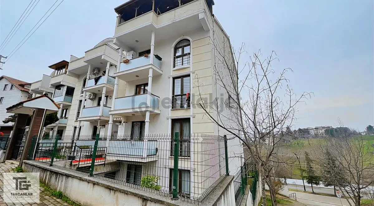 Başiskele Barbaros Mah. Site İçersinide 4+1 Ç.d Satılık Daire - 16