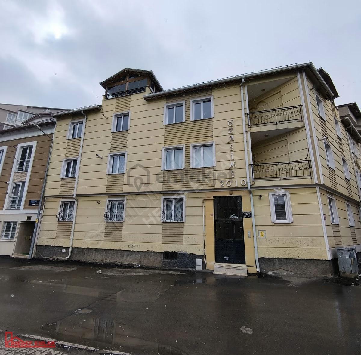 Hedef Emlaktan Çarşıda Kaçmaz 6+1 Daire - 15