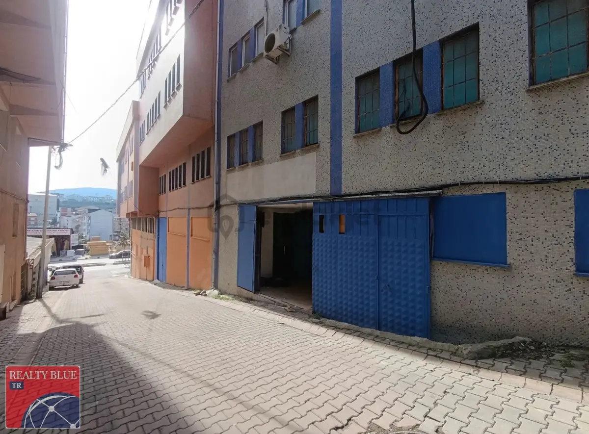 Sultanbeyli Fatih Bulvarında 2000 M2 Kiralık Depo - 34