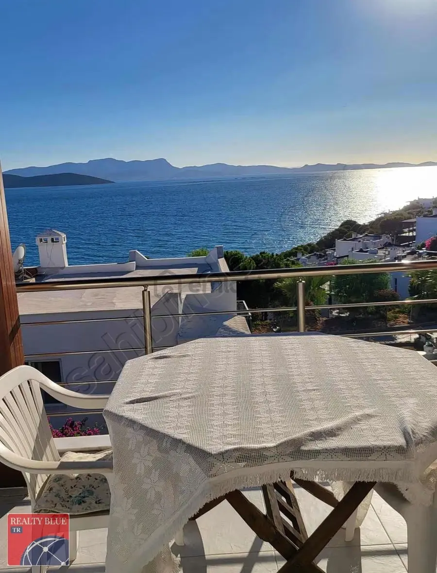 Bodrum Feza Sahil Sitesinde Çift Koya Sahip - 12