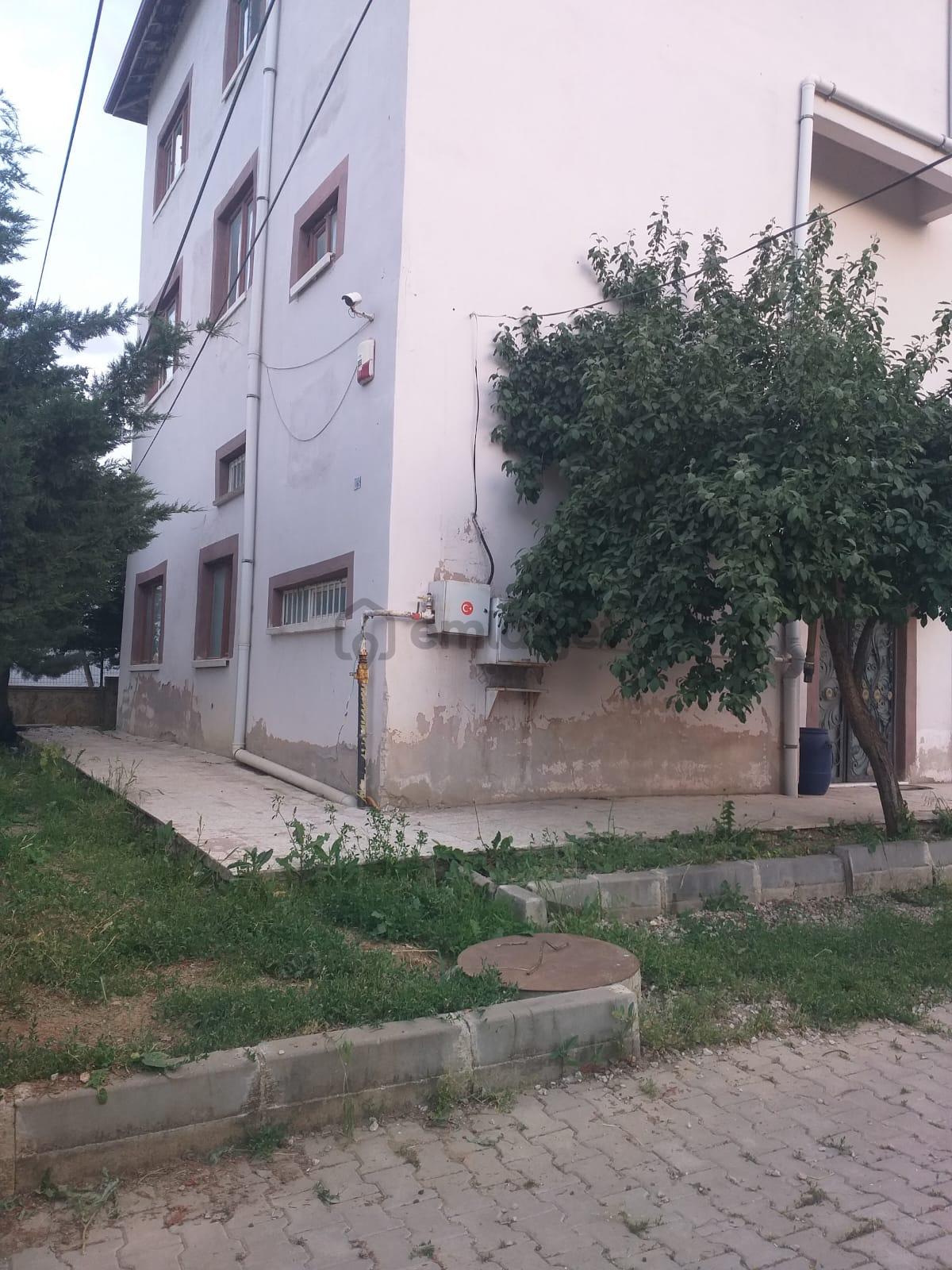 Her İşe Uygun Komple Satılık Ticari Bina - 14
