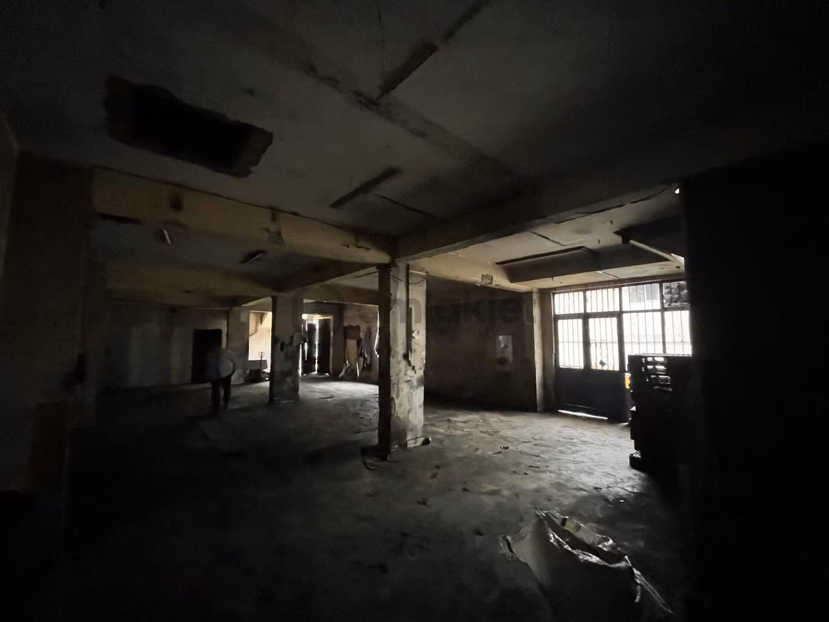 İkitelli Org Bölgesinde 600m2 Tır Kamyon Yaklaşır - 4