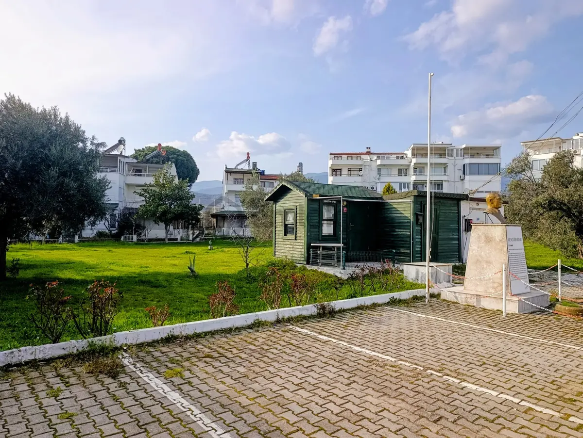 Güre’de Denize 100 Metre Mesafede Tripleks 5+1 Villa - 9