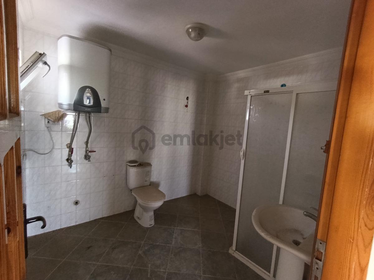 Güre’de Denize 100 Metre Mesafede Tripleks 5+1 Villa - 34