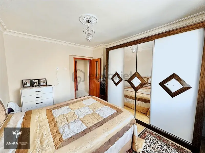 Yht'nin Dibinde 4+1 Fırsat Teraslı Dubleks Daire - 12
