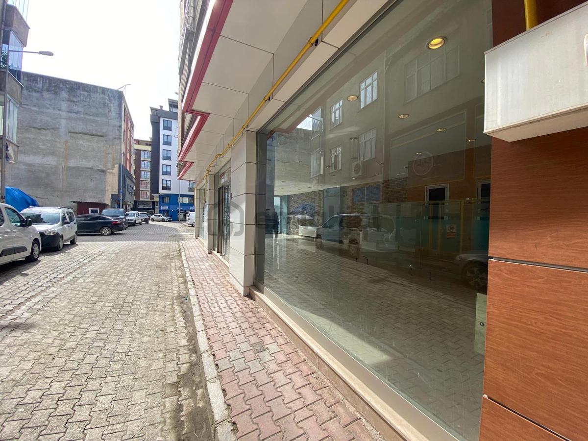 Trabzon Araklı'da Kiralık Dükkan - 14