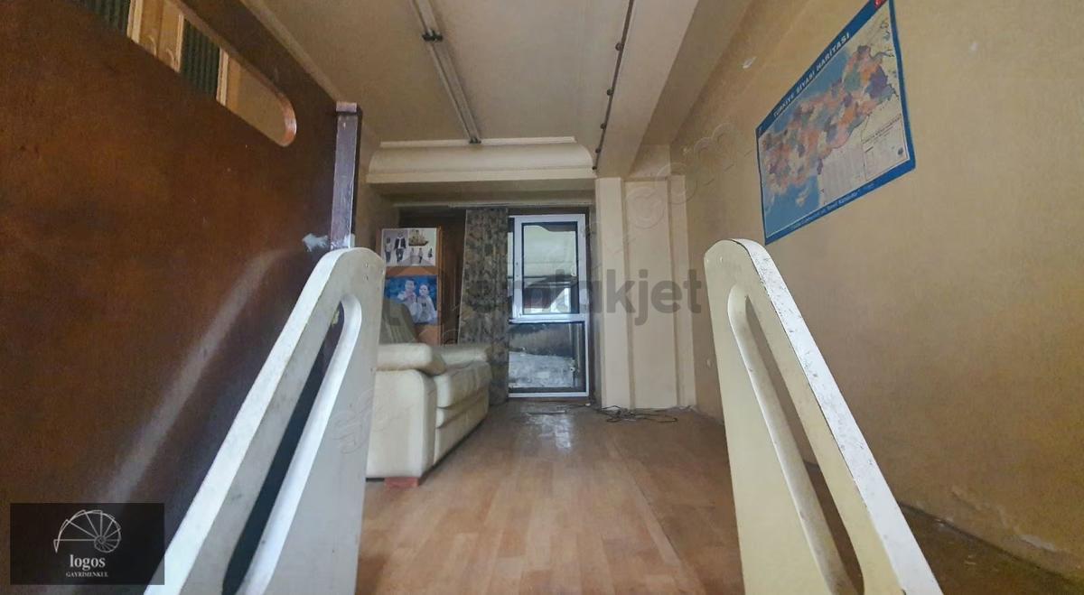 Halasgargazi Bir Bina Sokak Cephe Dükkan - 4