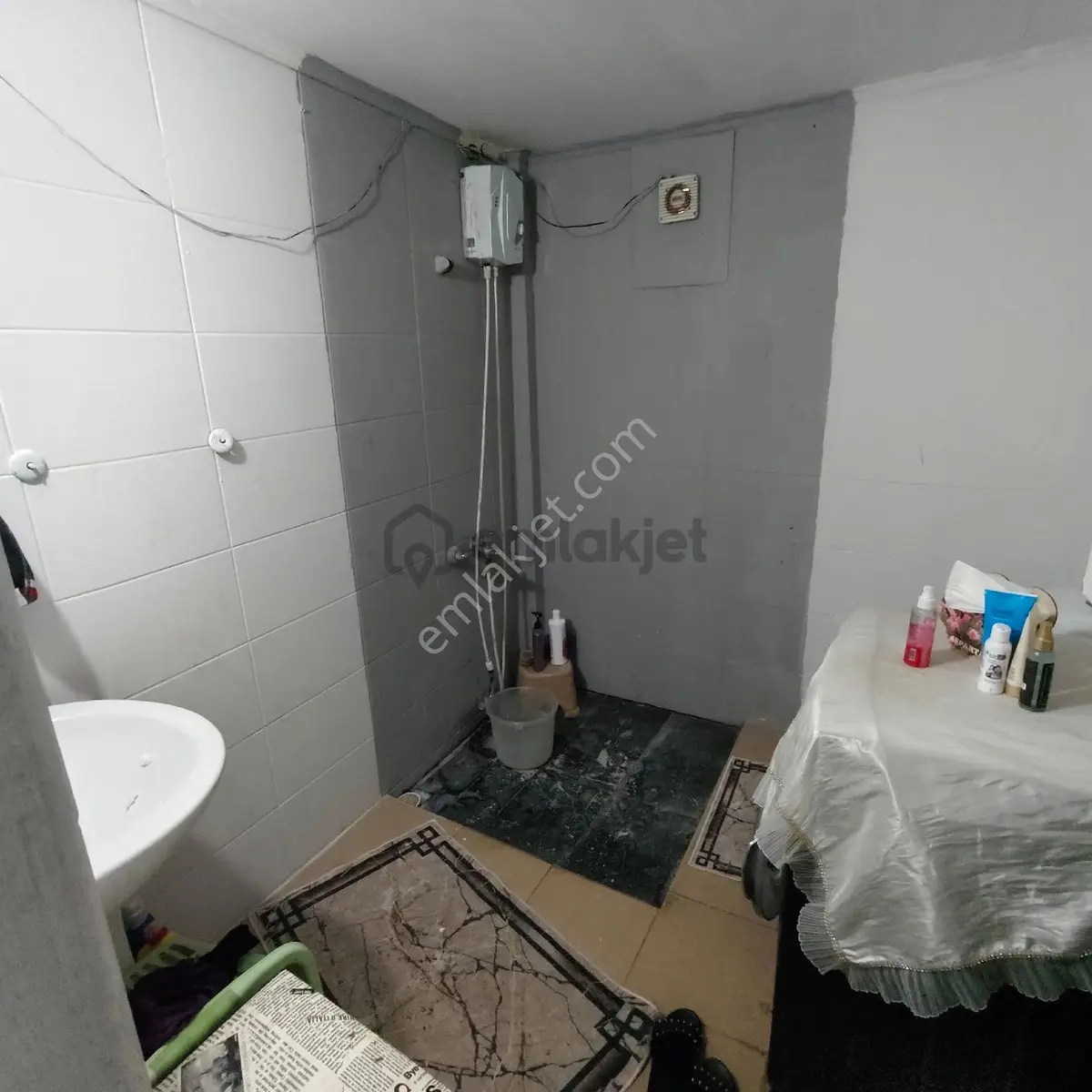 Kurtuluş Mahallesi Stadyum Mevkiinde Satılık Çift Daireli Müstakil Ev! - 7