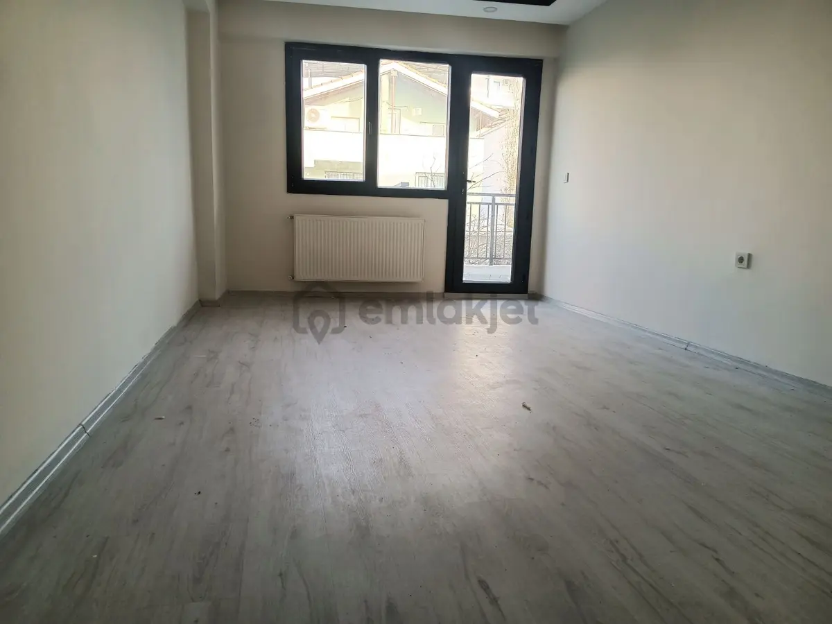Buket Emlaktan Kiralık 3+1 Daire Ara Kat Doğalgazlı Asansörlü - 8