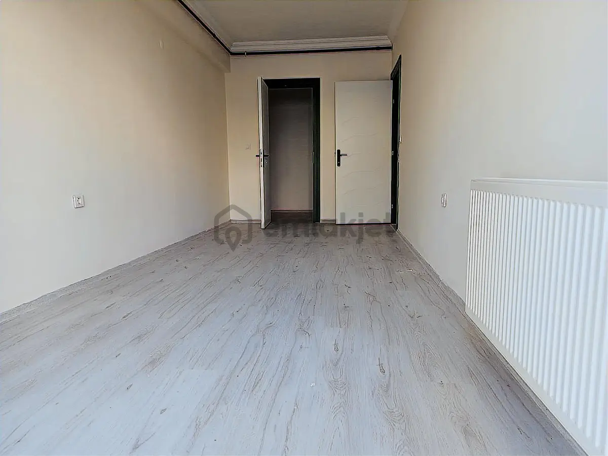 Buket Emlaktan Kiralık 3+1 Daire Ara Kat Doğalgazlı Asansörlü - 4