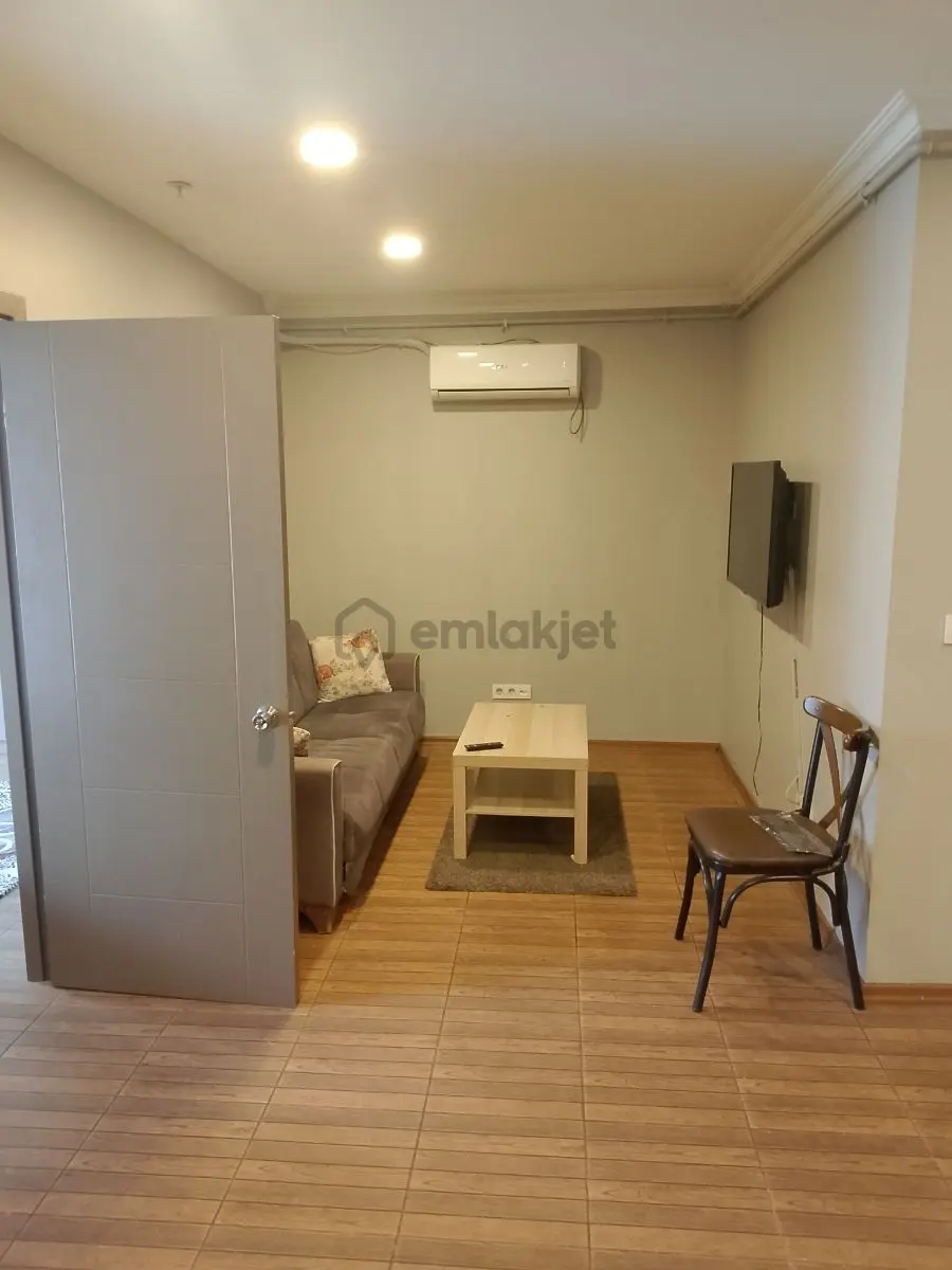 Dolapdere Caddesi'nde 60 Metrekare 2+0 4000 Tl - 3