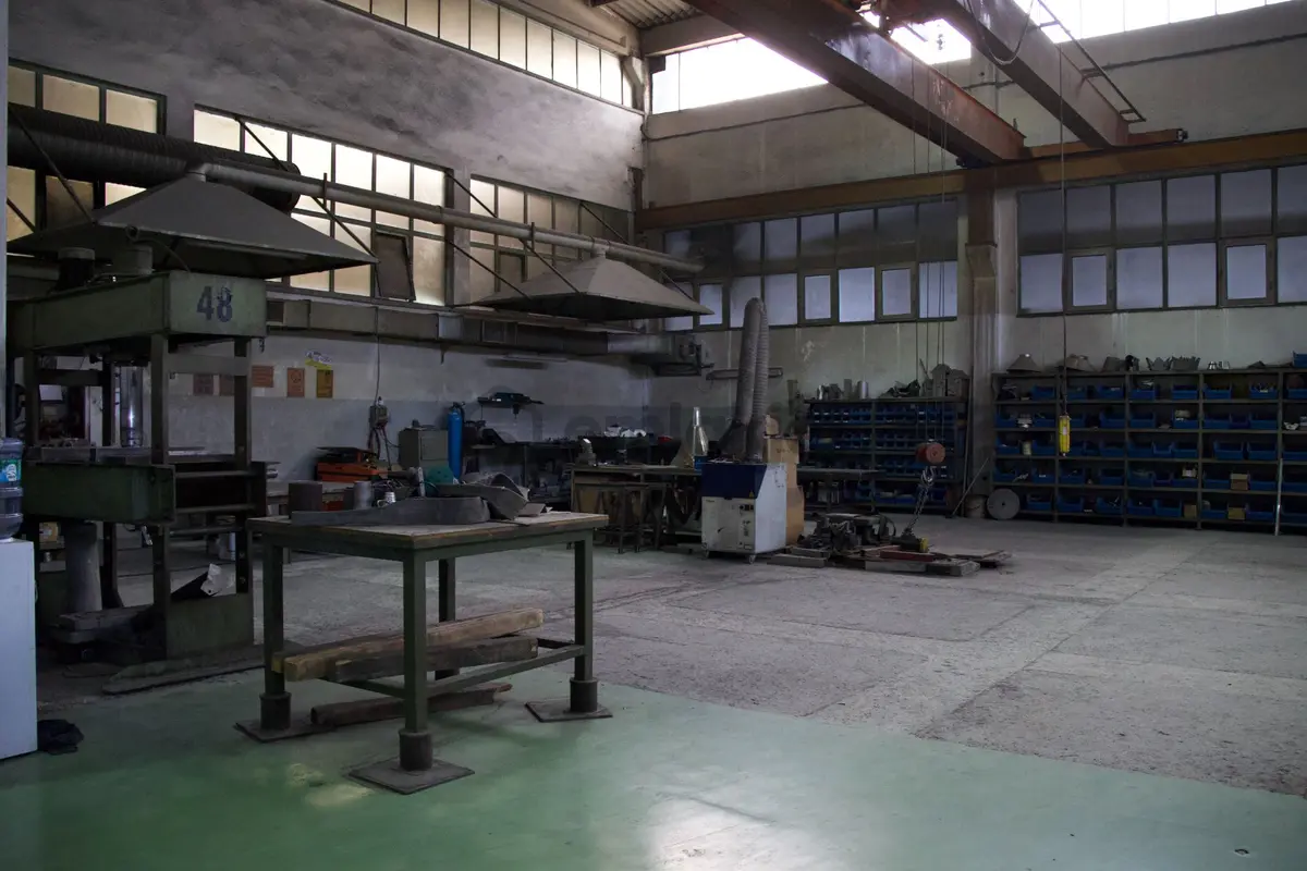 İaosb’de Stratejik Konumlu, Ges'li Ve Full Donanımlı Modern Fabrika - 12