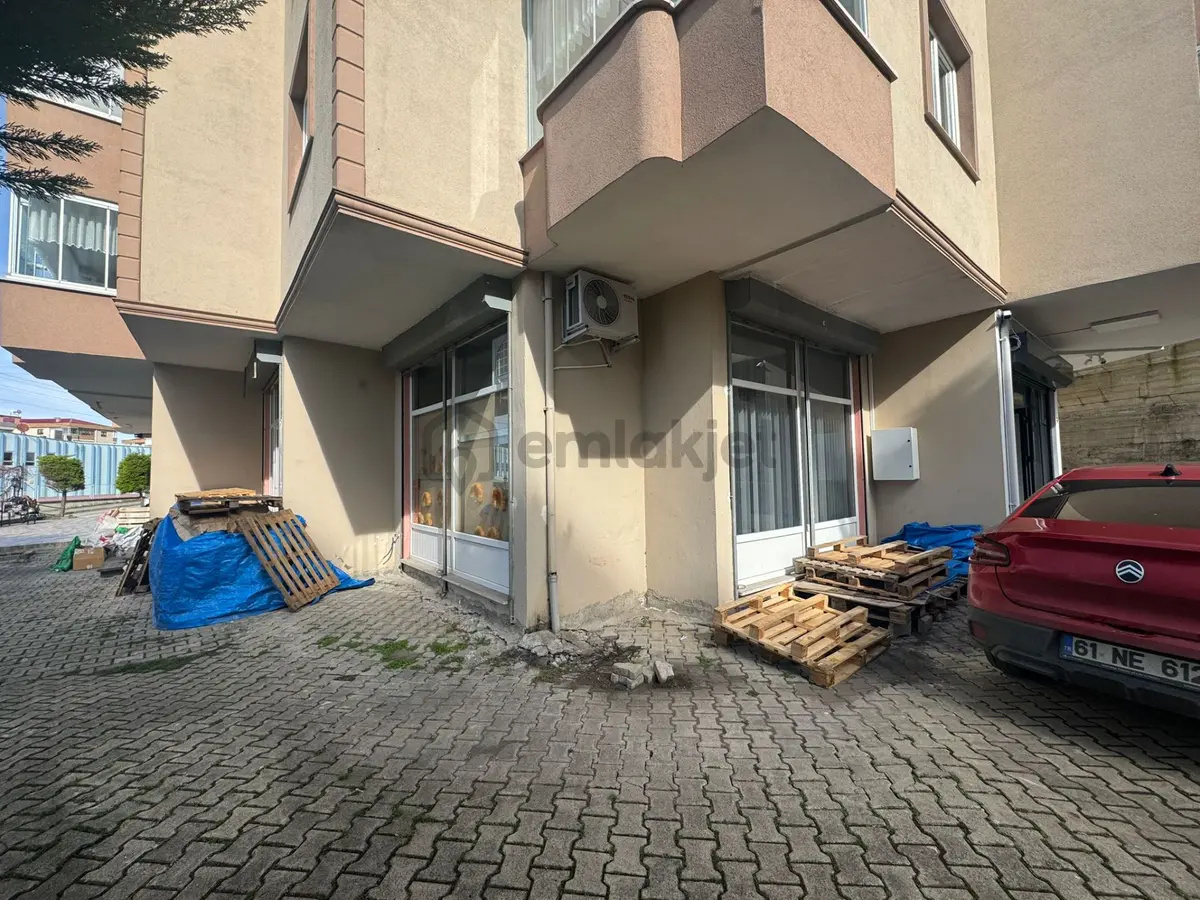 Trabzon'da Satılık Dükkan (yüksek Kira Getirili) - 16