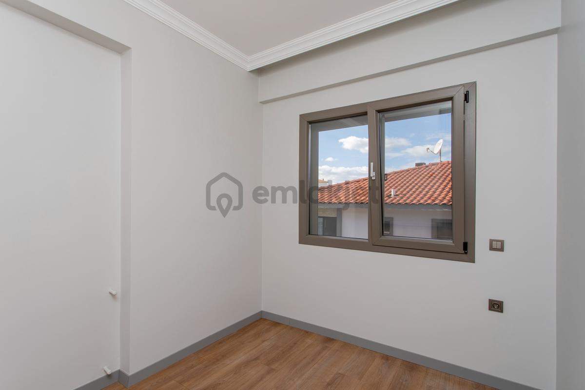 Foça Kazım Dirik Mah. 2+1 Kiralık Sıfır Daire - 13