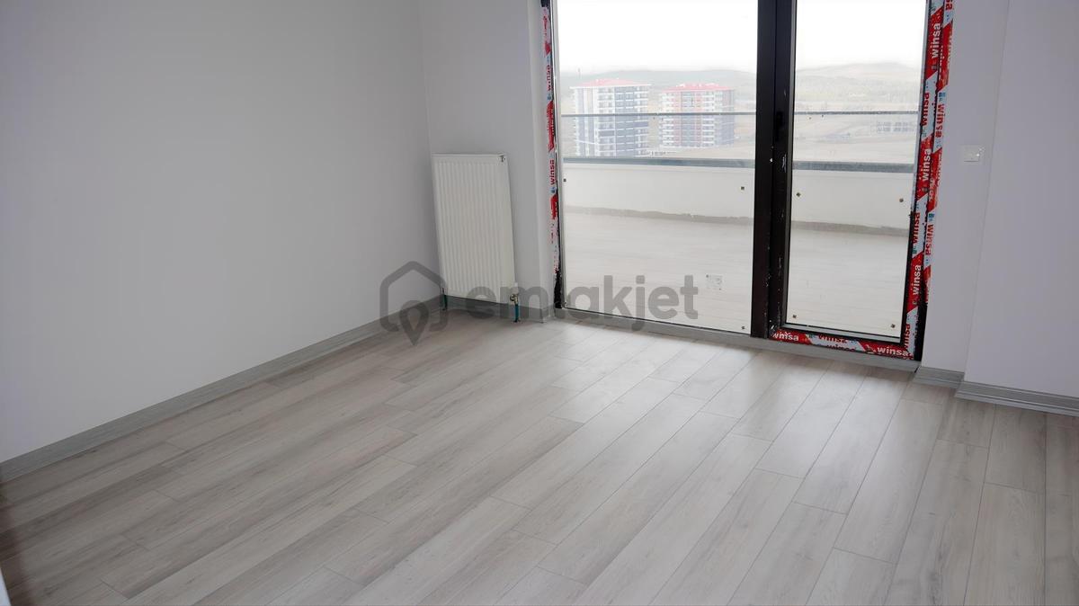 Ritsa Konutları'nda 4+1 Satılık Daire - 6