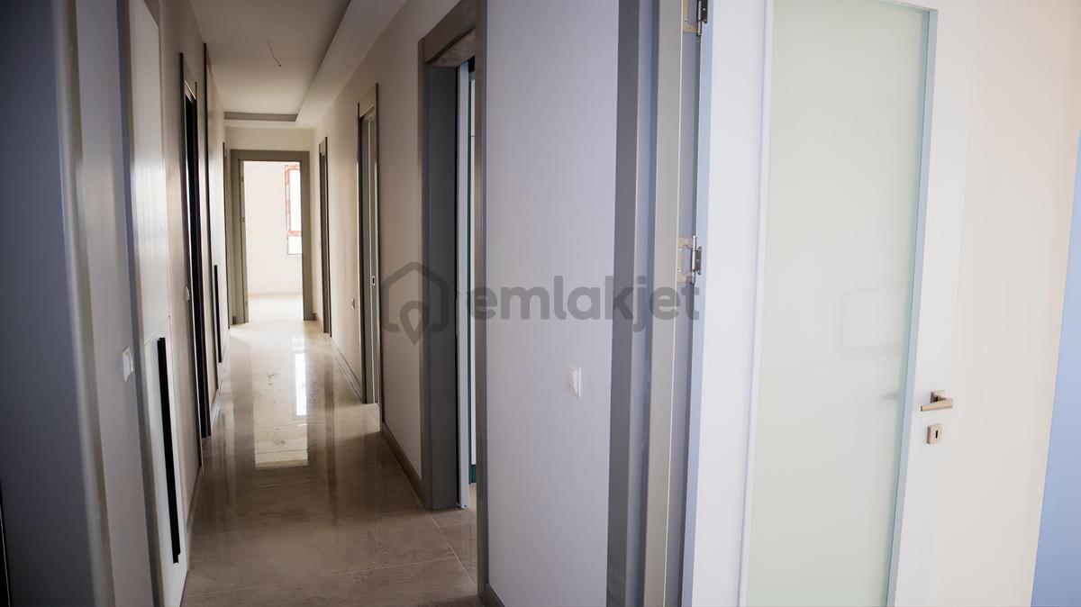 Ritsa Konutları'nda 4+1 Satılık Daire - 29