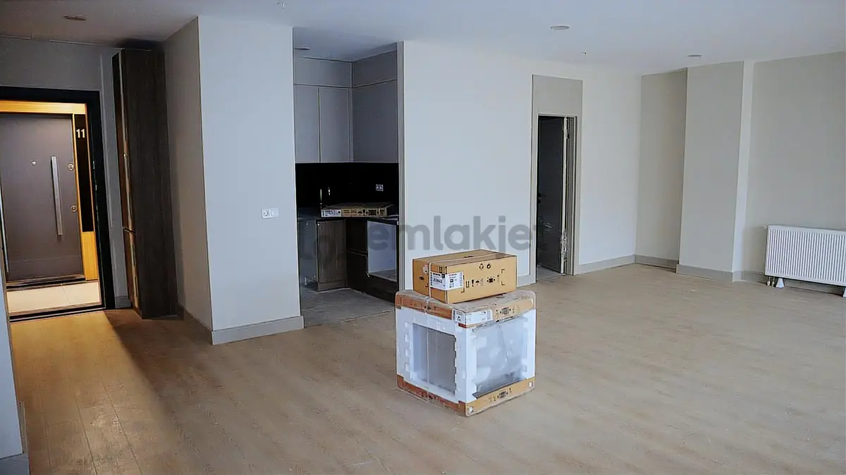 Vega Cadde'de Satılık Daire/ofis 170 M² Kiracılı - 2