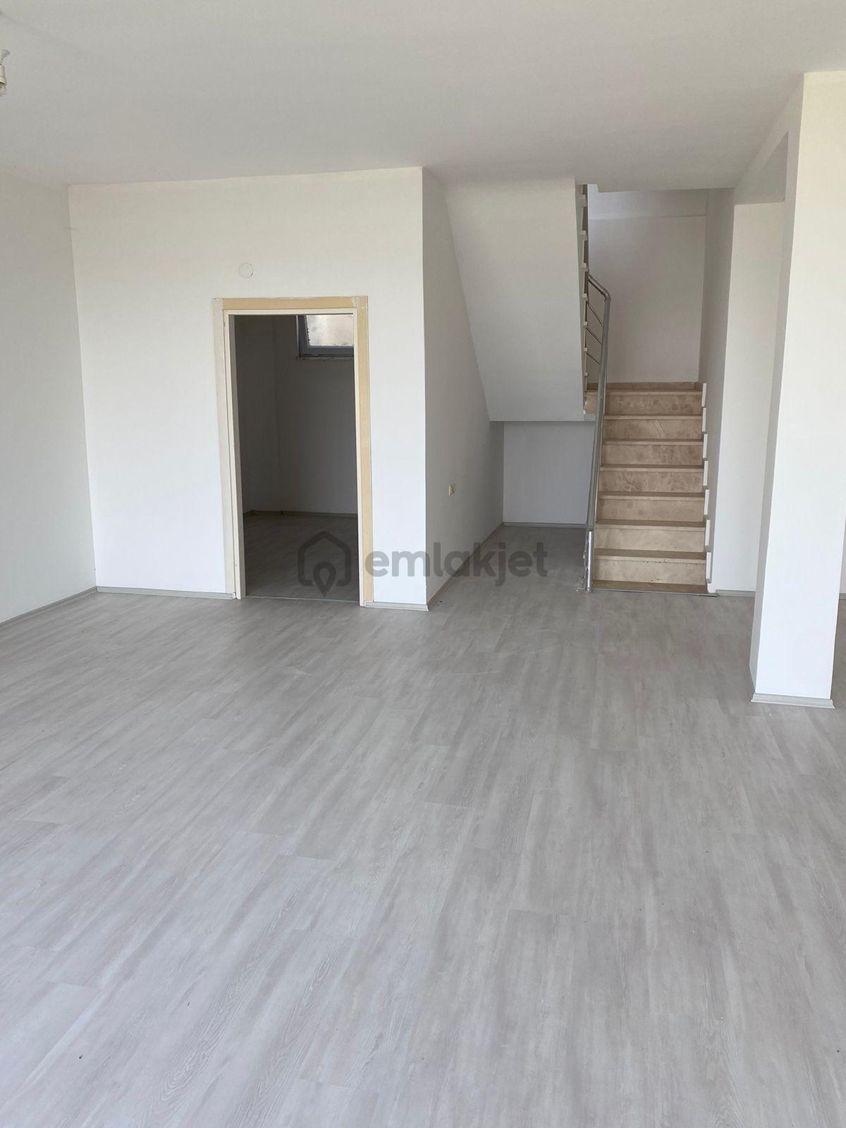 Yalova Taşköprü Satılık Lüks 4+1 Dubleks Villa, Deniz Manzaralı - 11