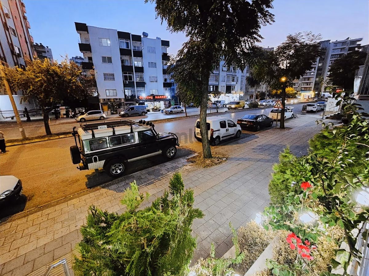 Ali Sepici Bulvarı Üzeri Satılık Tek Tapu 2 Dükkan135 M2 - 24