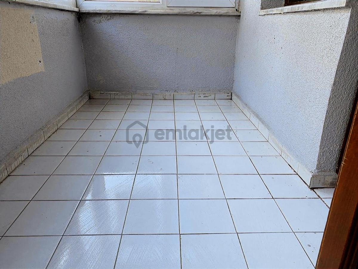 Tuzla Hatboyu Cad.üzerinde Site İçinde 3+1 Geniş Daire - 31