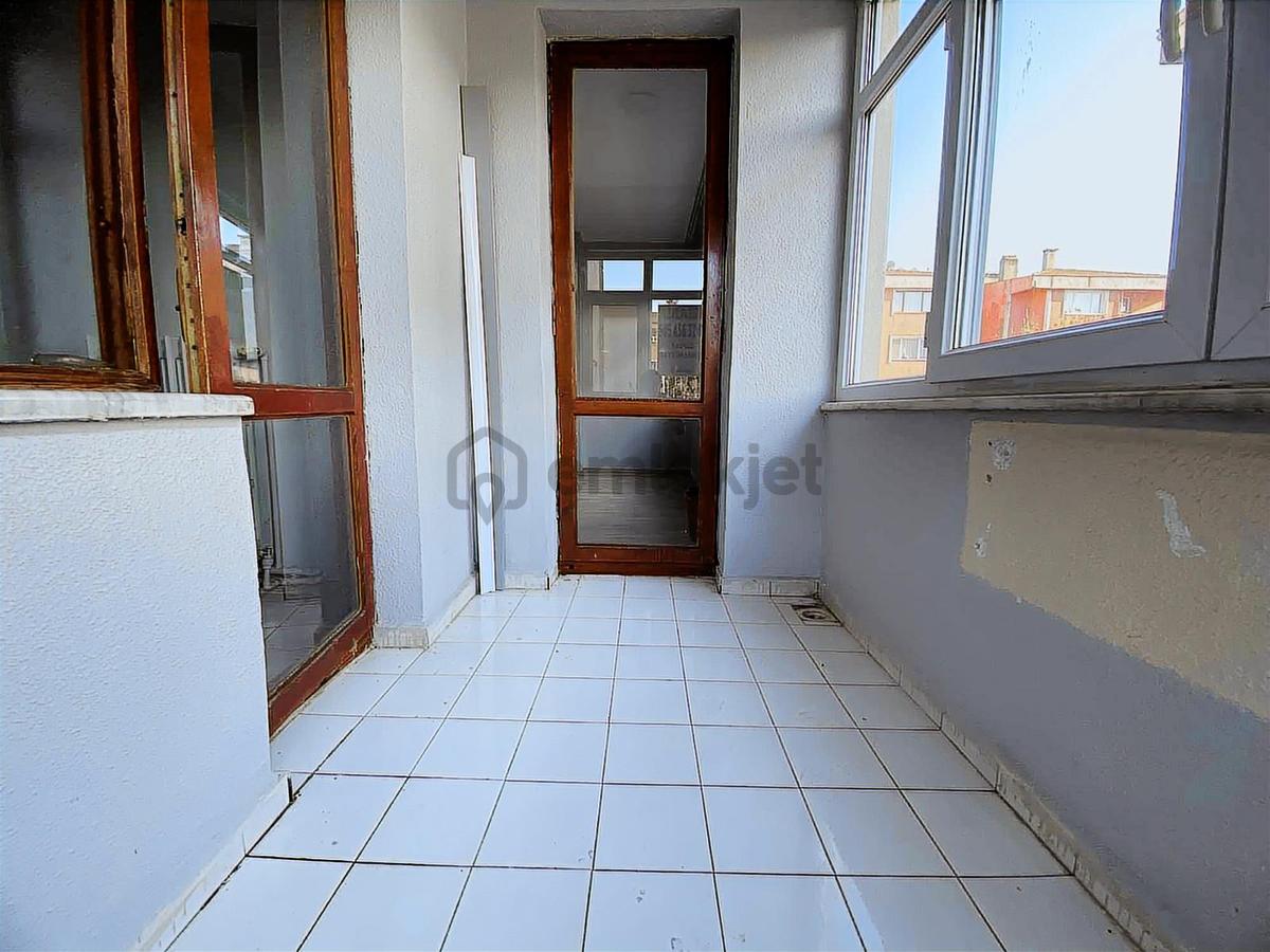 Tuzla Hatboyu Cad.üzerinde Site İçinde 3+1 Geniş Daire - 33