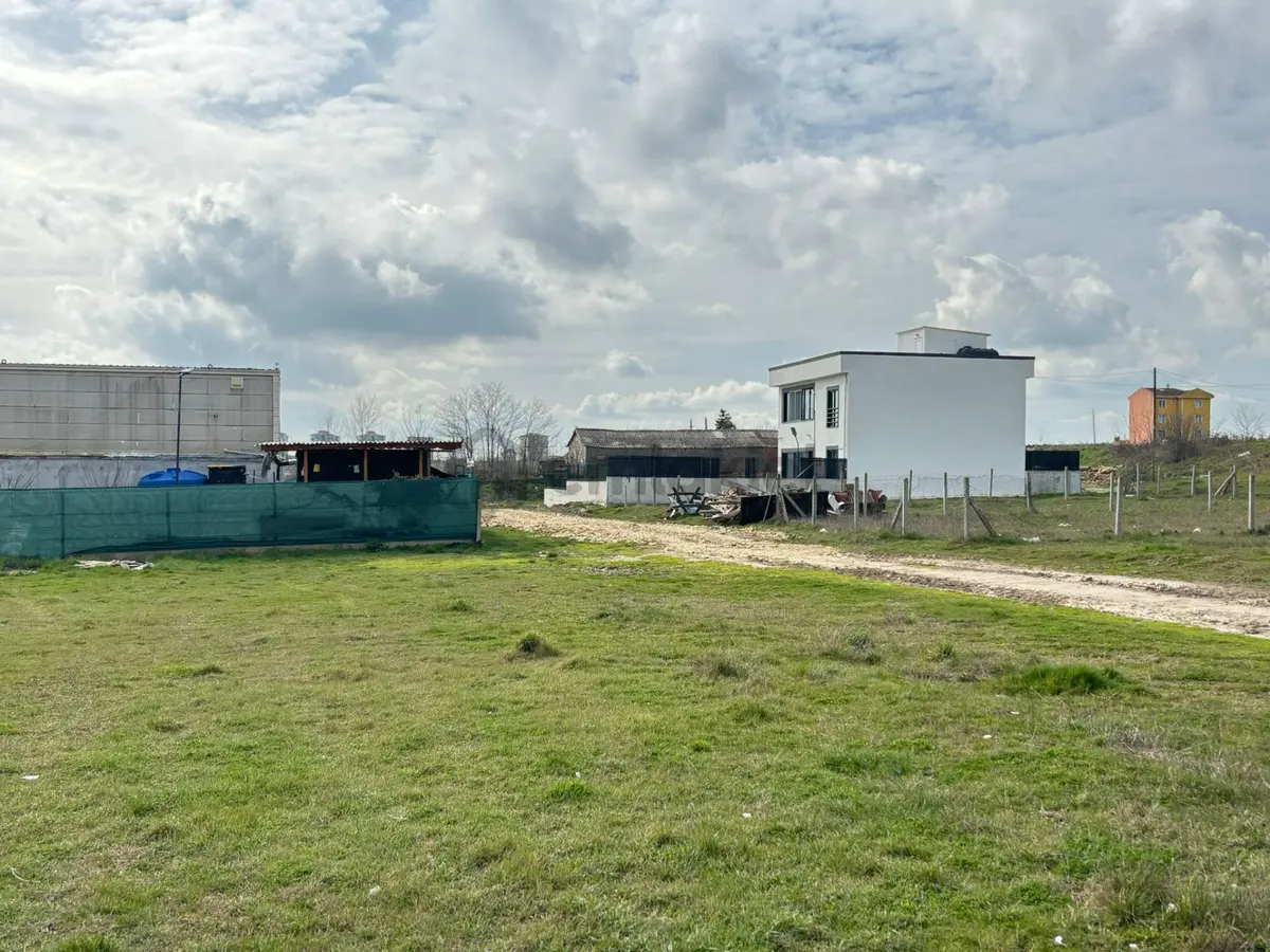 Güven'den Saray'da 300m² İmarlı Tek Tapu Yola Cephe Arsa !!!!!!! - 11