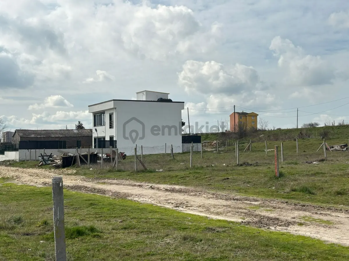 Güven'den Saray'da 300m² İmarlı Tek Tapu Yola Cephe Arsa !!!!!!! - 19