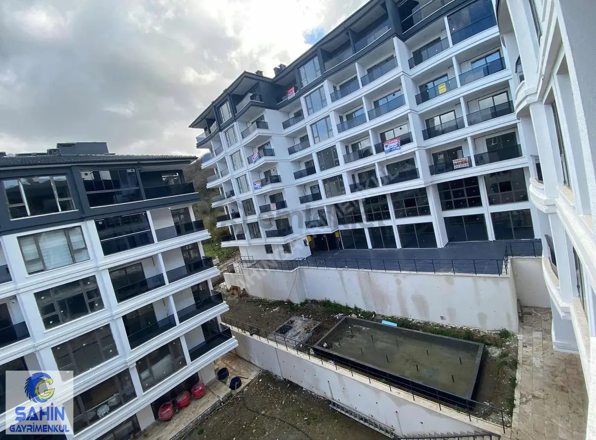 Cakırlarda Site İcinde Lüx 1+1 Daire - 9