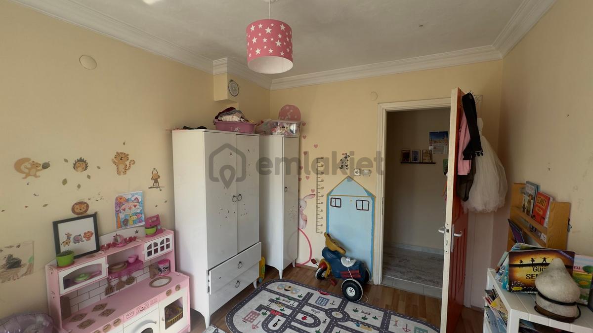 Bahçelievler De Satılık 3+1 Kapalı Mutfak Daire - 19