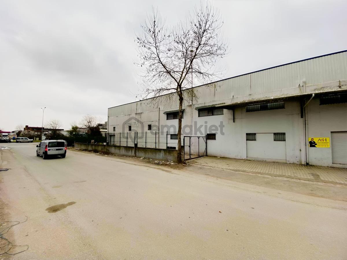 Erenler'de Satılık 1326m² Arsa Üzerinde Fabrika Binası - 9