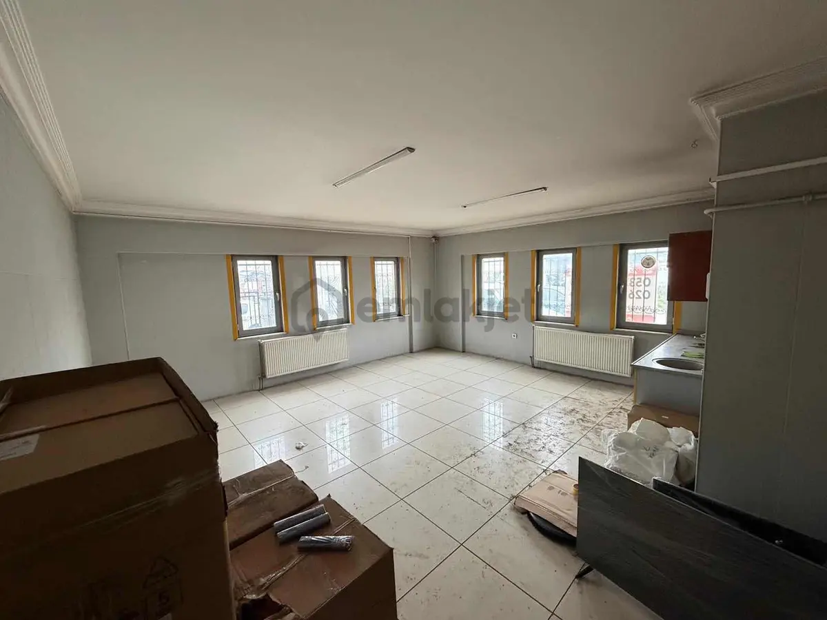 Erenler'de Satılık 1326m² Arsa Üzerinde Fabrika Binası - 27