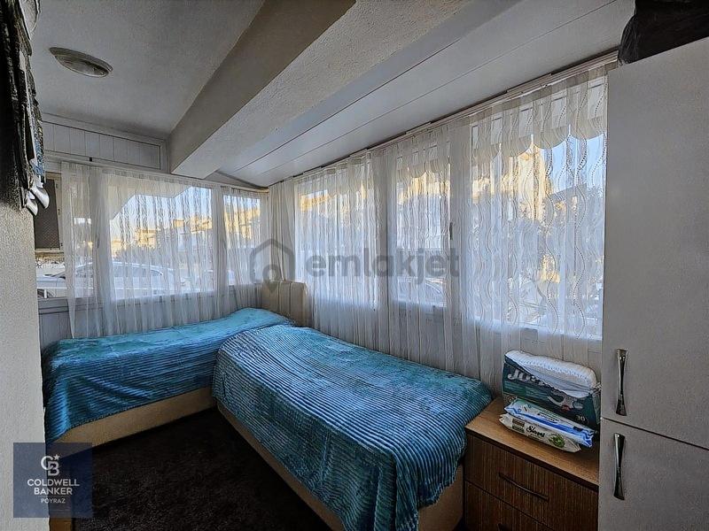 Menderes Merkezde Satılık 130 M² 3+1 Geniş Daire - 15