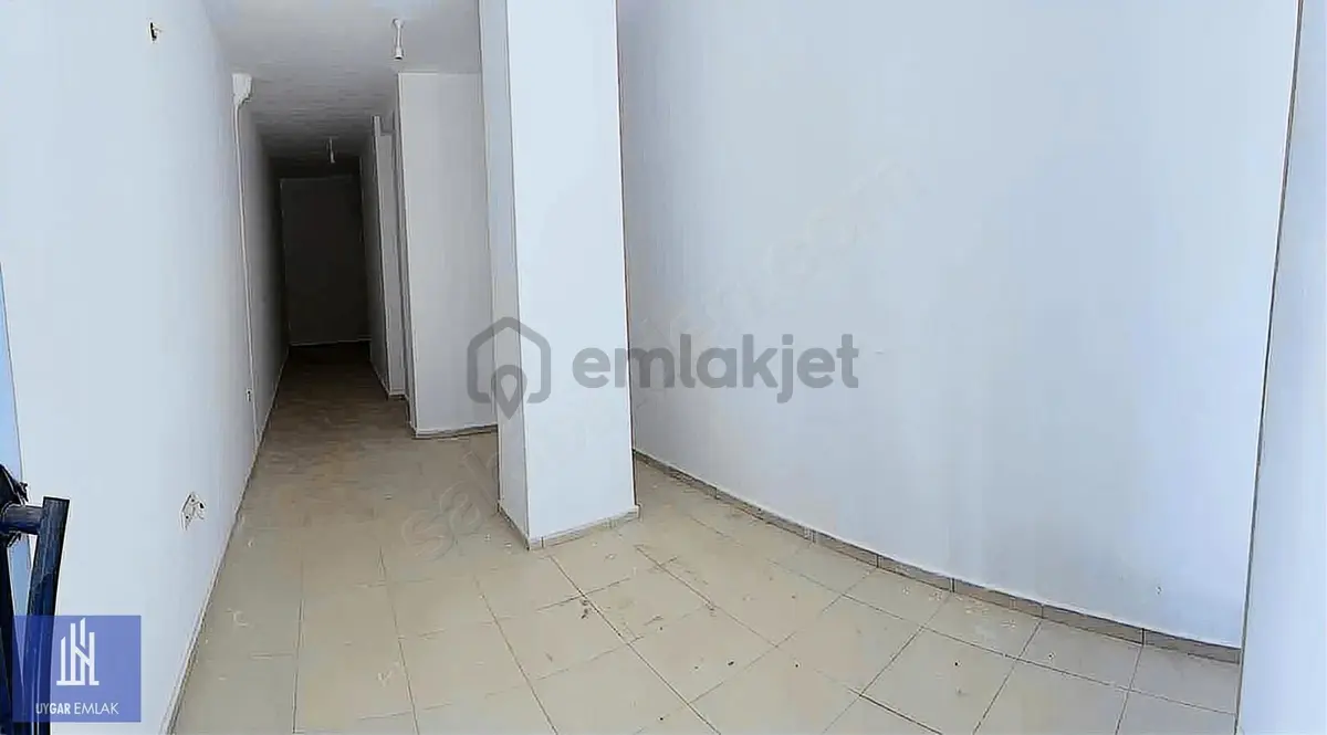 Siyavuşpaşa'da Satılık 36m² Kat Mülkiyetli Dükkan - 2