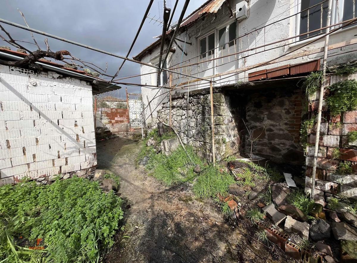 Göçbeyli'de Satılık 2 Haneli Köy Evi Ve Arsası - 33