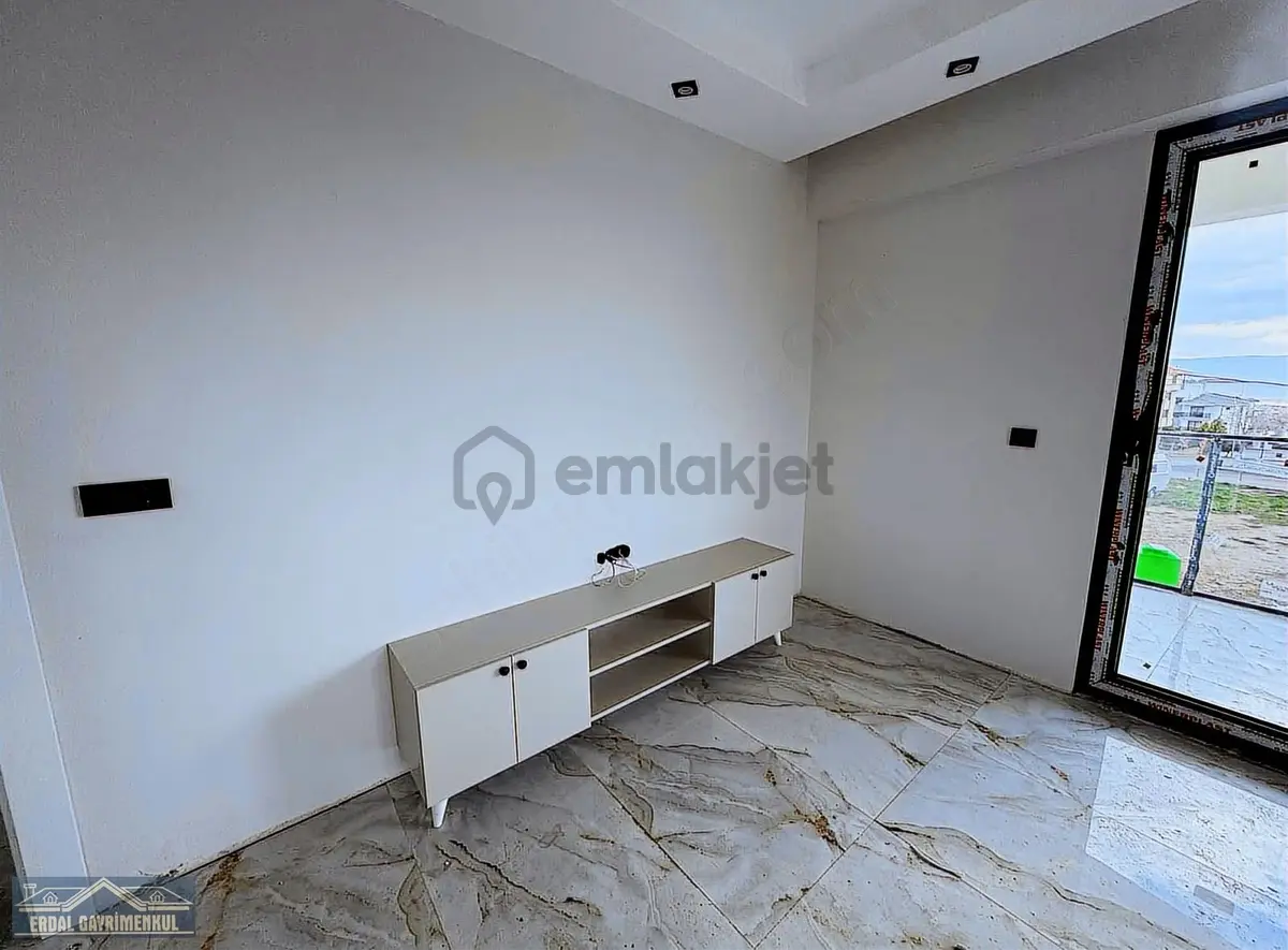 Bereketler'de Satılık Sıfır 3+1 - 15