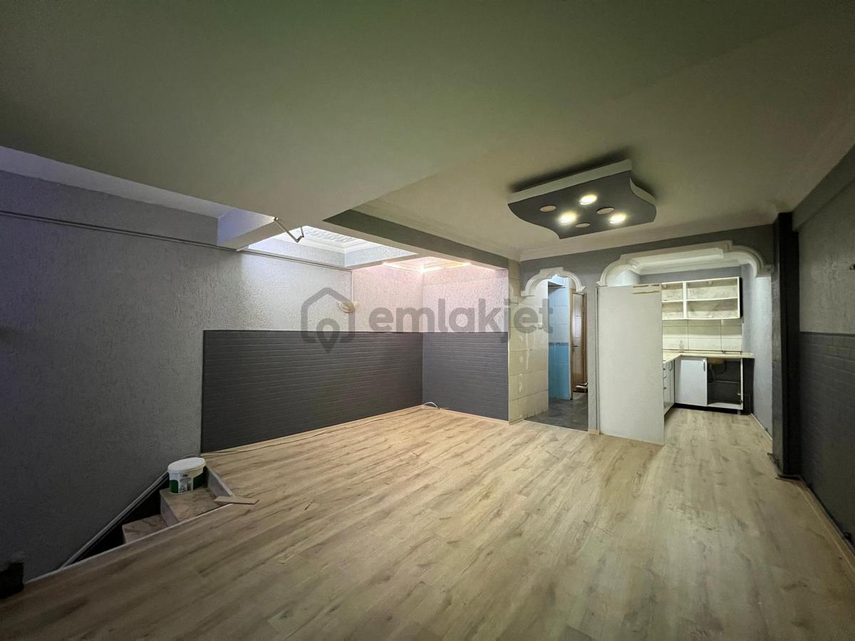 Molla Team'den Merkezi Konumda 160m2 Satılık Dükkan - 24