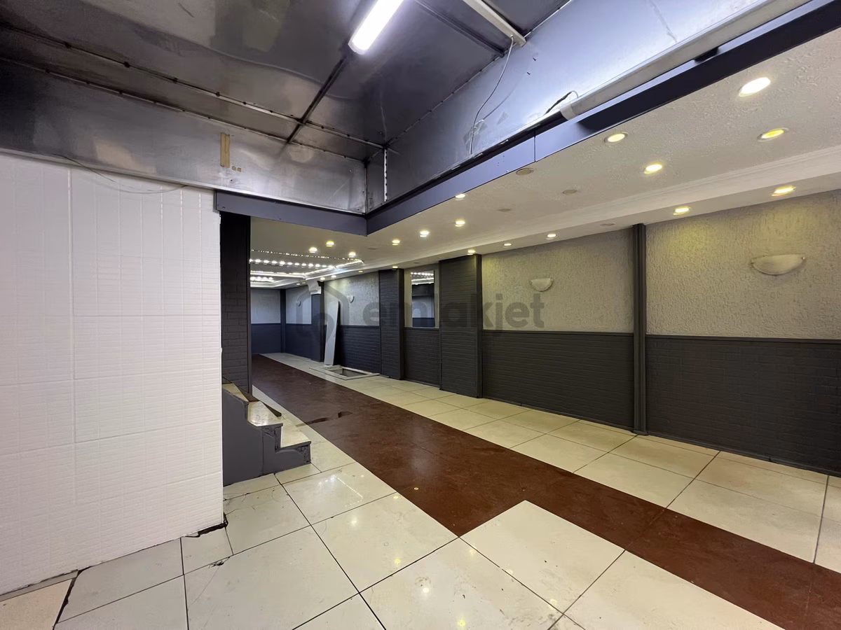 Molla Team'den Merkezi Konumda 160m2 Satılık Dükkan - 7