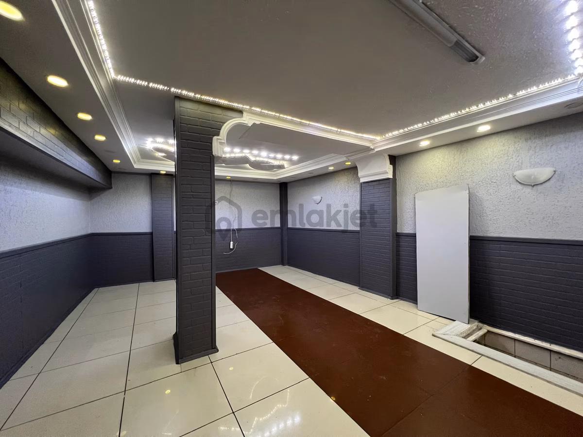 Molla Team'den Merkezi Konumda 160m2 Satılık Dükkan - 12