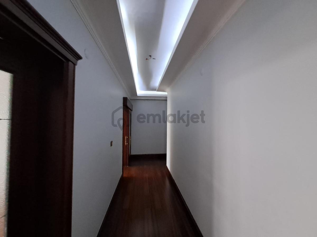 Eski Hastahane Caddesi Üzeri Satılık 4+1 Dubleks - 8