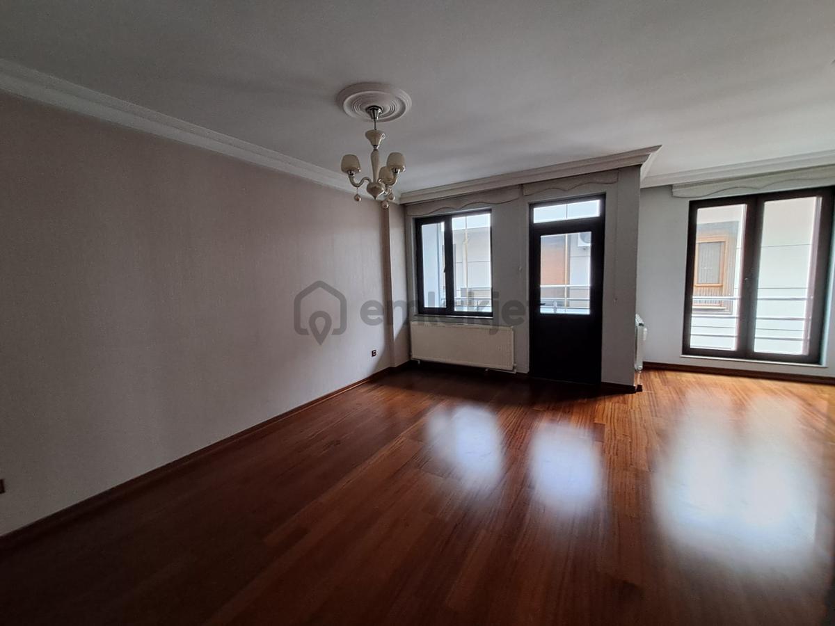 Eski Hastahane Caddesi Üzeri Satılık 4+1 Dubleks - 11