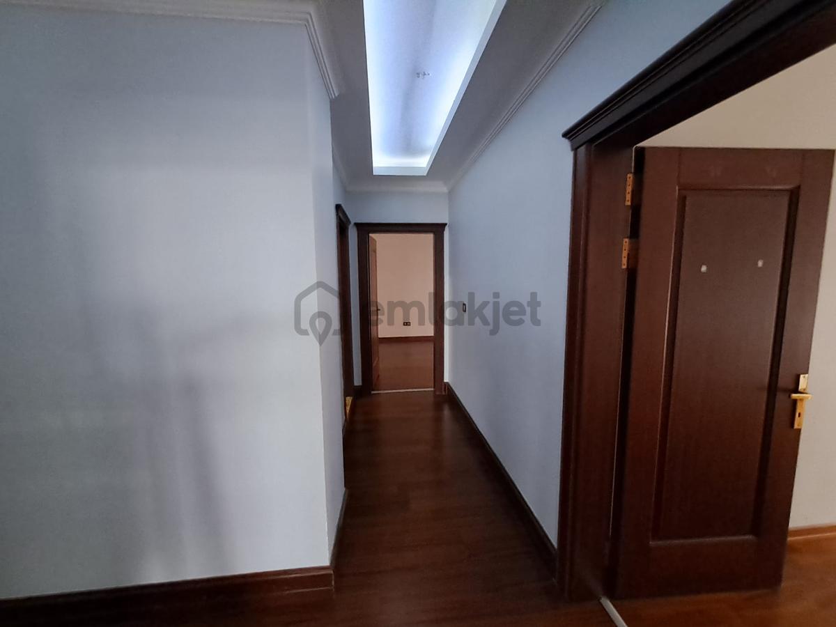 Eski Hastahane Caddesi Üzeri Satılık 4+1 Dubleks - 4