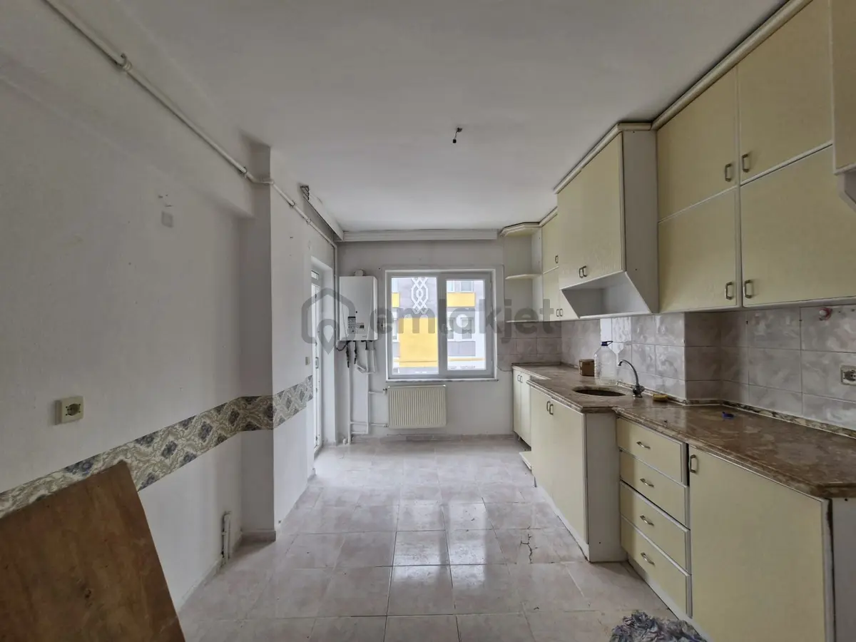 Bahçelievler Mah. Devlet Hastanesi Yakını Cadde Cepheli Satılık Daire - 9