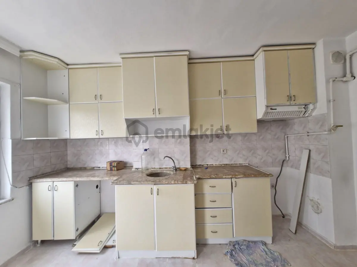Bahçelievler Mah. Devlet Hastanesi Yakını Cadde Cepheli Satılık Daire - 7
