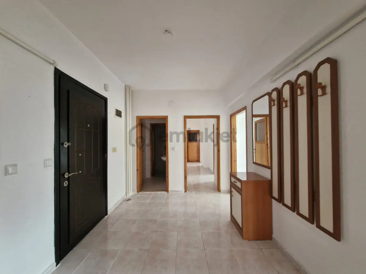 Bahçelievler Mah. Devlet Hastanesi Yakını Cadde Cepheli Satılık Daire - 12