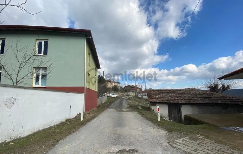 Vitrinden Semizköyde %40 2 Kat İmarlı 367 M2 Konut İmarlı Arsa - 6