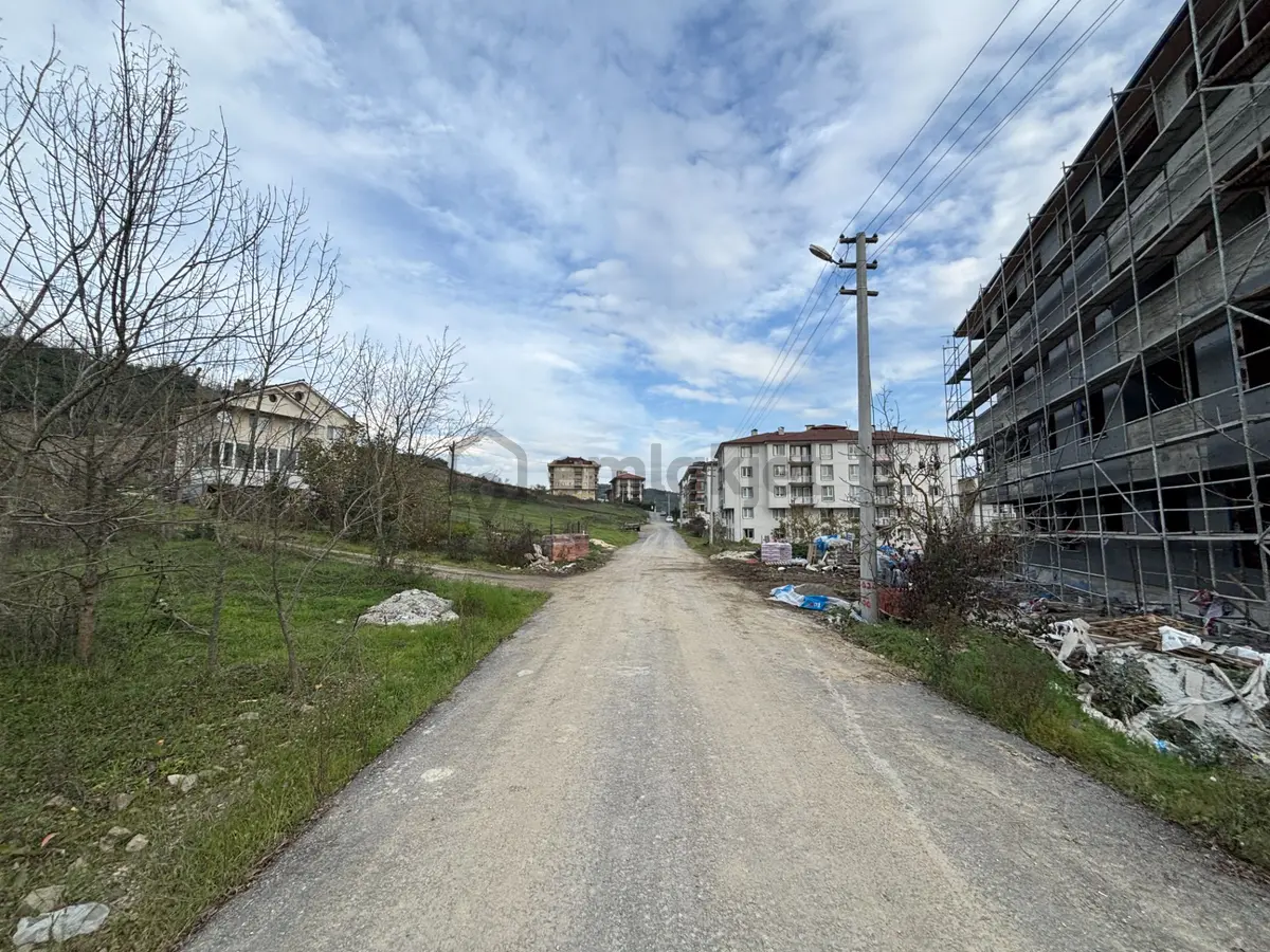 Konuralp Üniversite Yerleşkesi'nde 1564 M2 Satılık Arsa - 13