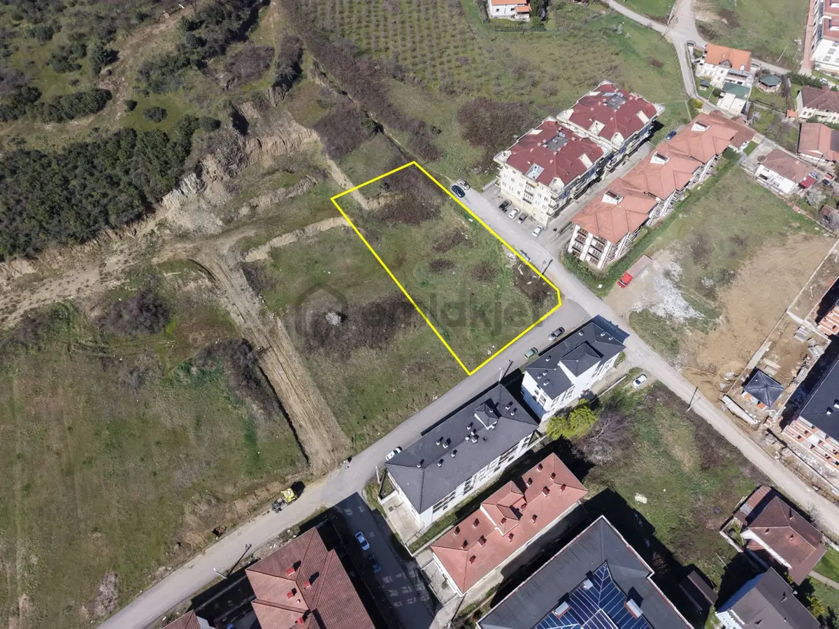 Konuralp Üniversite Yerleşkesi'nde 1564 M2 Satılık Arsa - 17